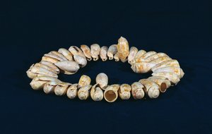 Collier, de Topoxte, Peten, Guatemala, Période Classique Tardive